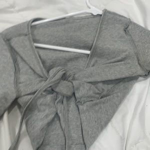 gray cropped tie shirt